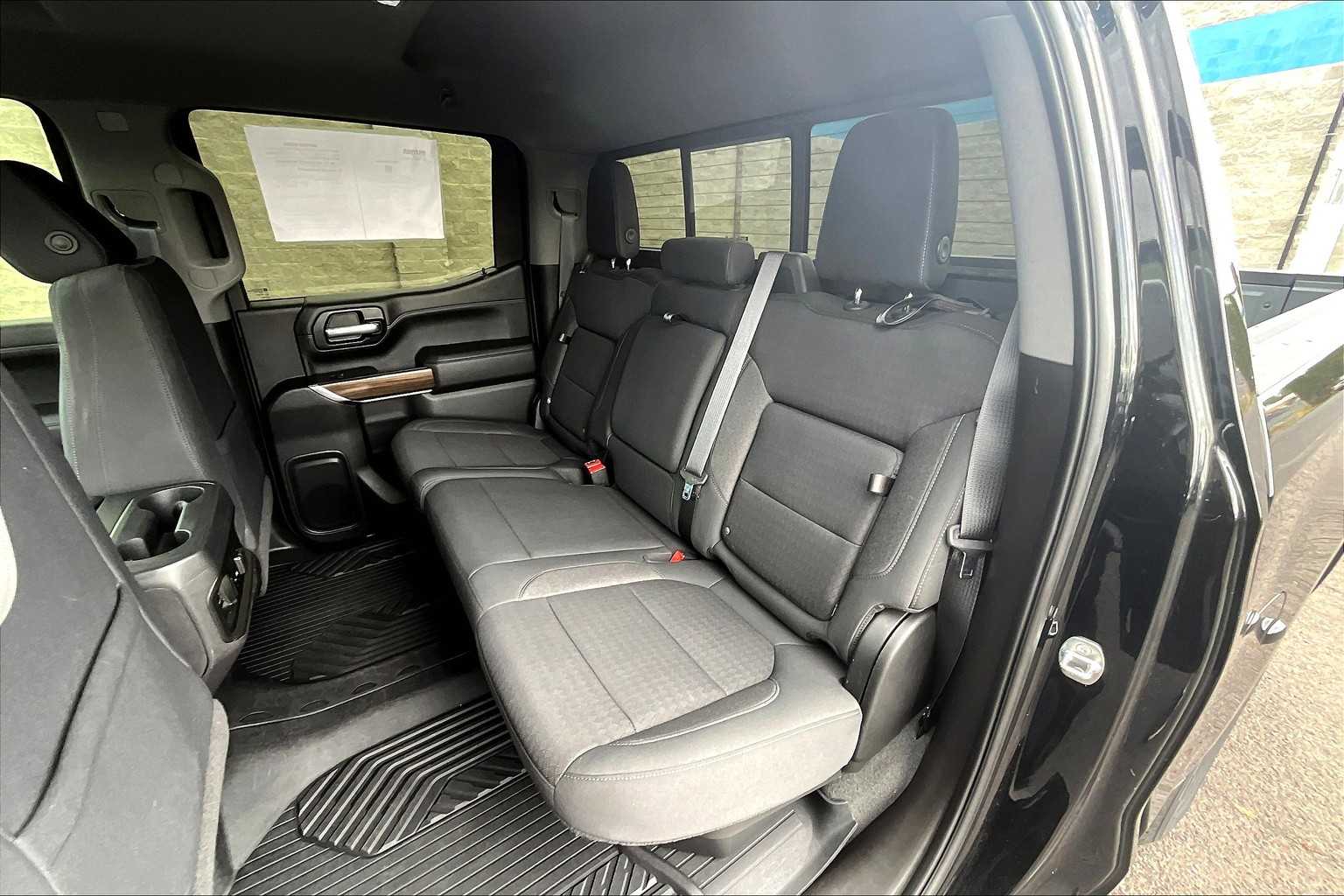 Thumbnail: 2021 Chevrolet Silverado 1500 - 29