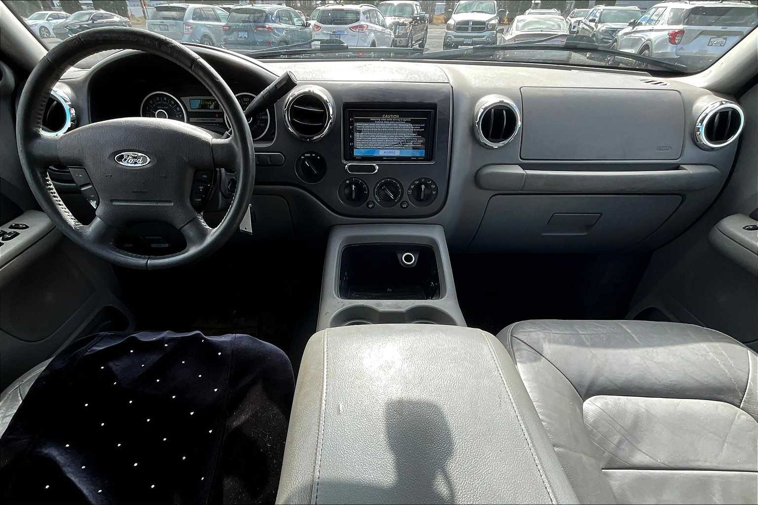 Thumbnail: 2006 Ford Expedition - 10