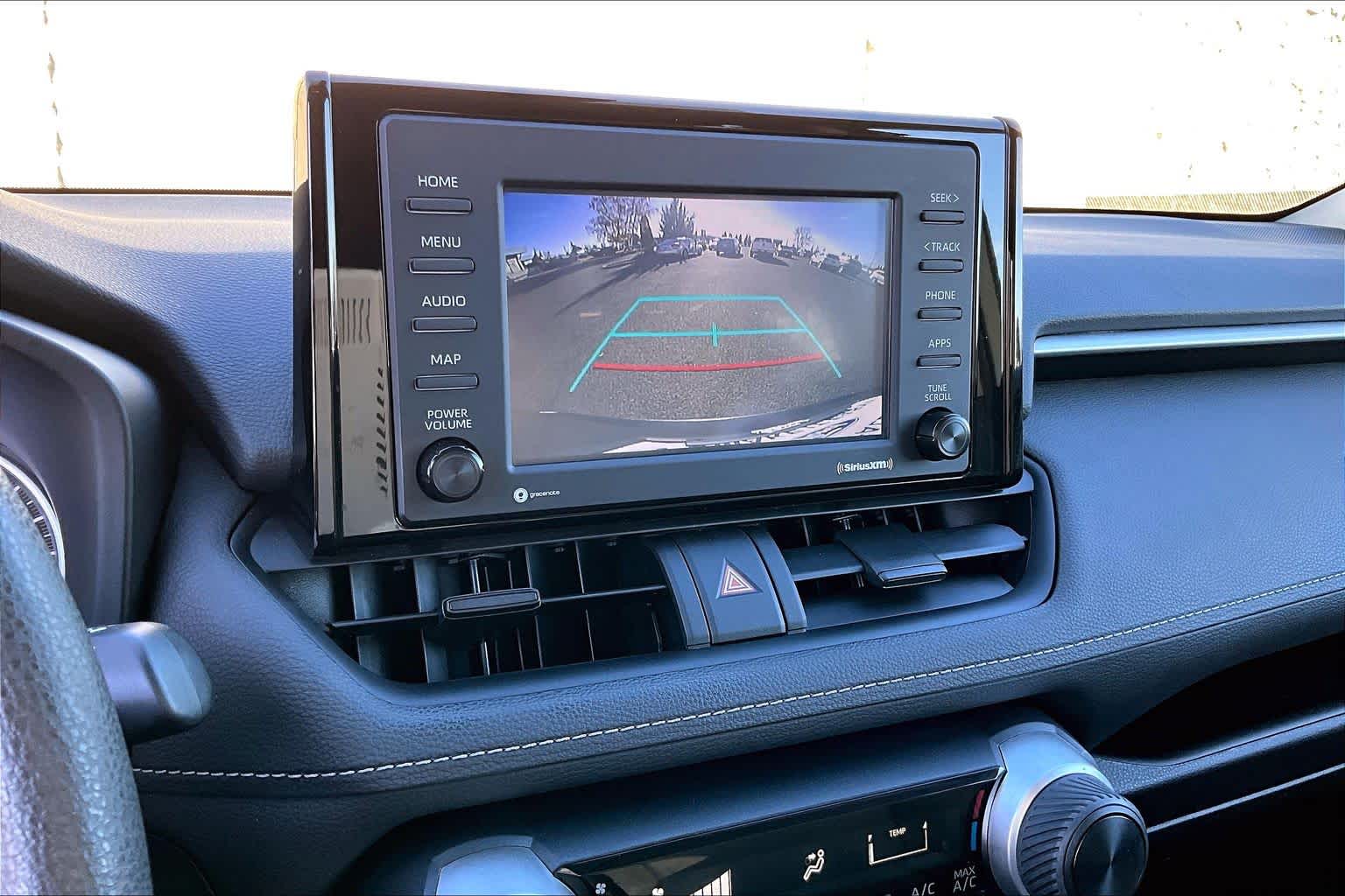 Thumbnail: 2022 Toyota RAV4 - 26