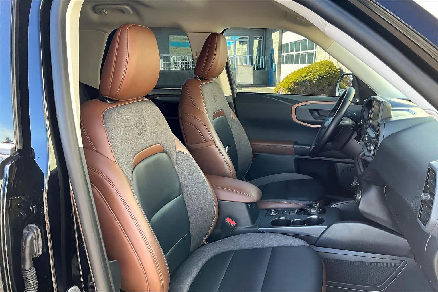 Thumbnail: 2023 Ford Bronco Sport - 13