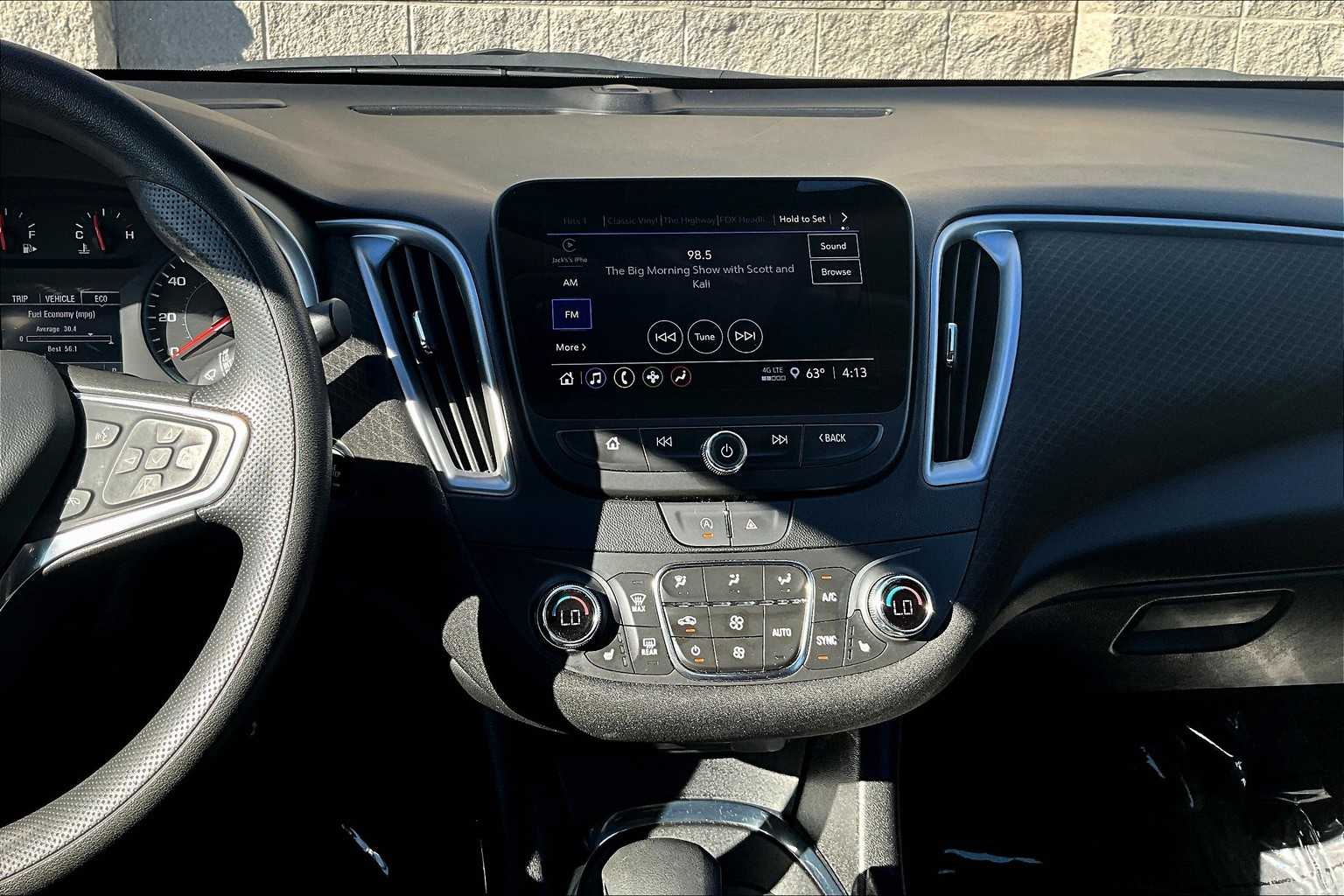 Thumbnail: 2023 Chevrolet Malibu - 15