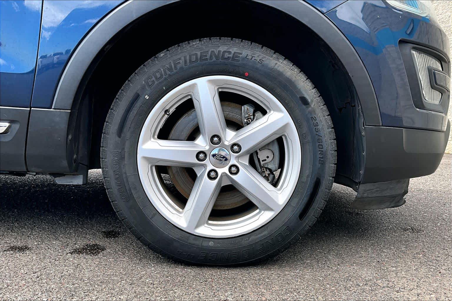 Thumbnail: 2016 Ford Explorer - 34