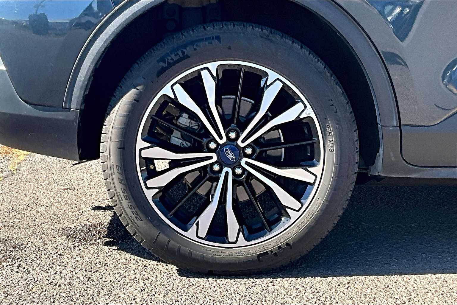 Thumbnail: 2022 Ford Escape - 36