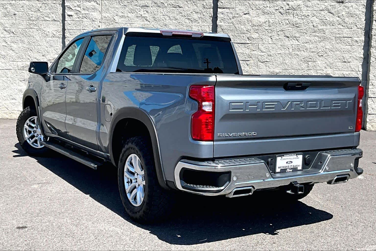 Thumbnail: 2019 Chevrolet Silverado 1500 - 4