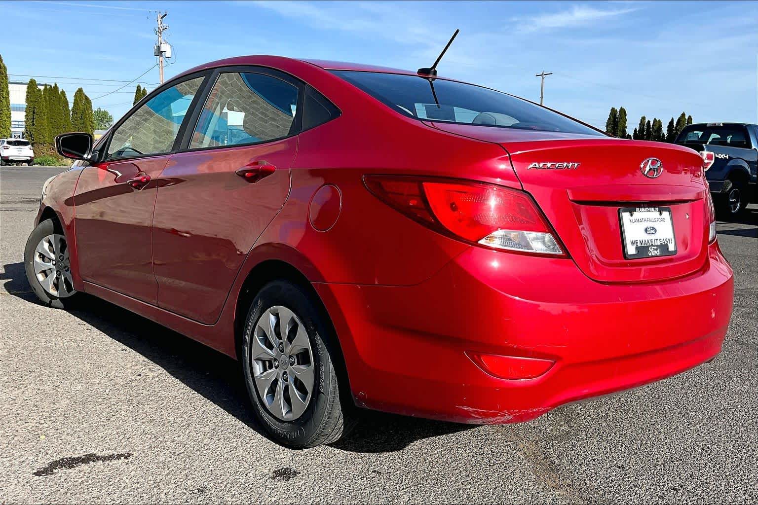Thumbnail: 2017 Hyundai Accent - 4