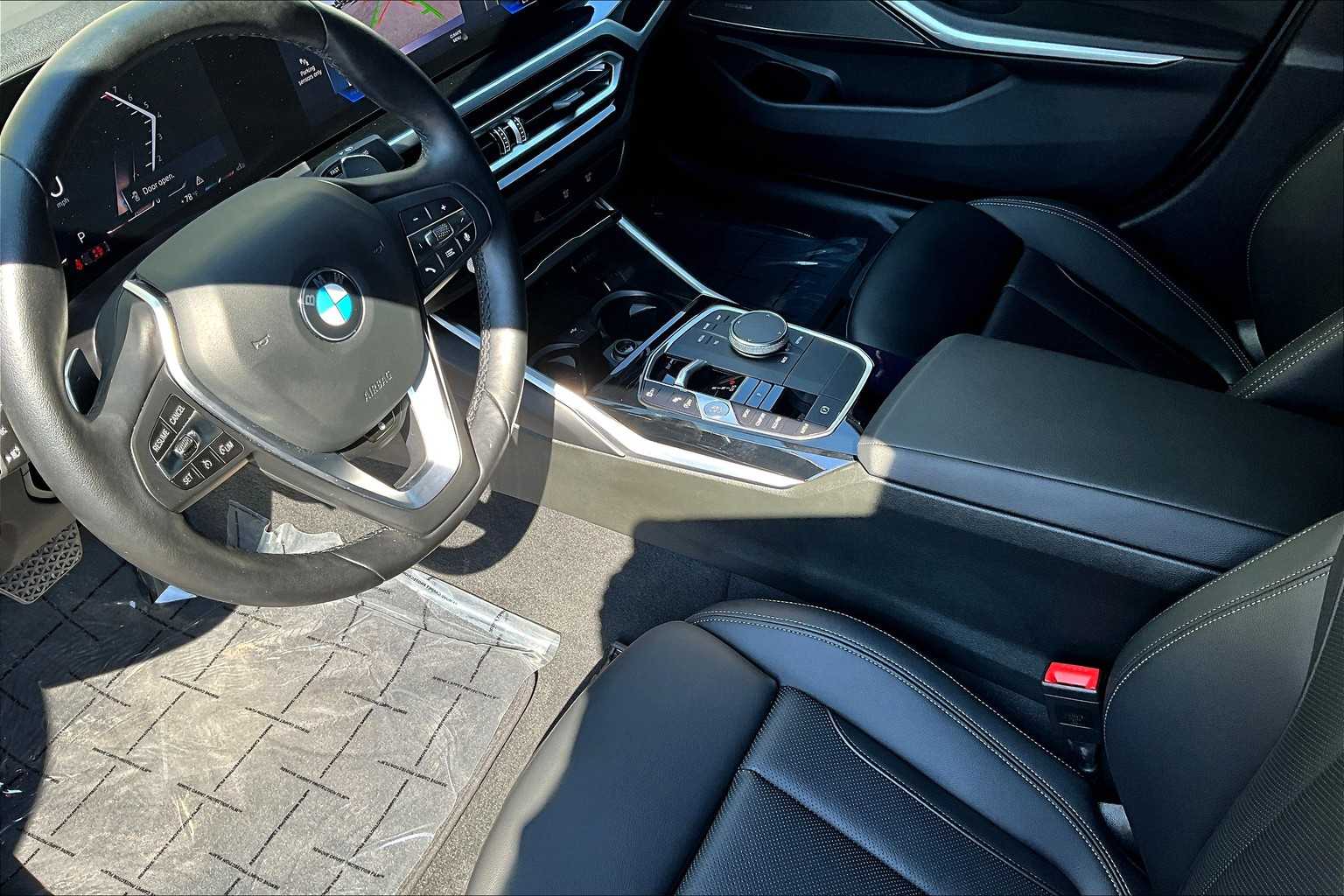 Thumbnail: 2023 BMW 3 Series - 16