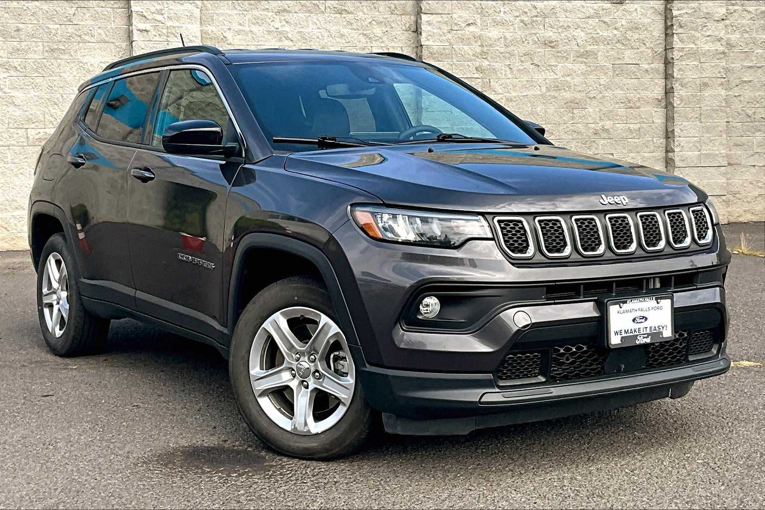 Thumbnail: 2024 Jeep Compass - 21