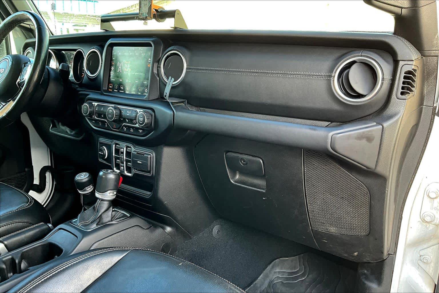 Thumbnail: 2020 Jeep Gladiator - 23