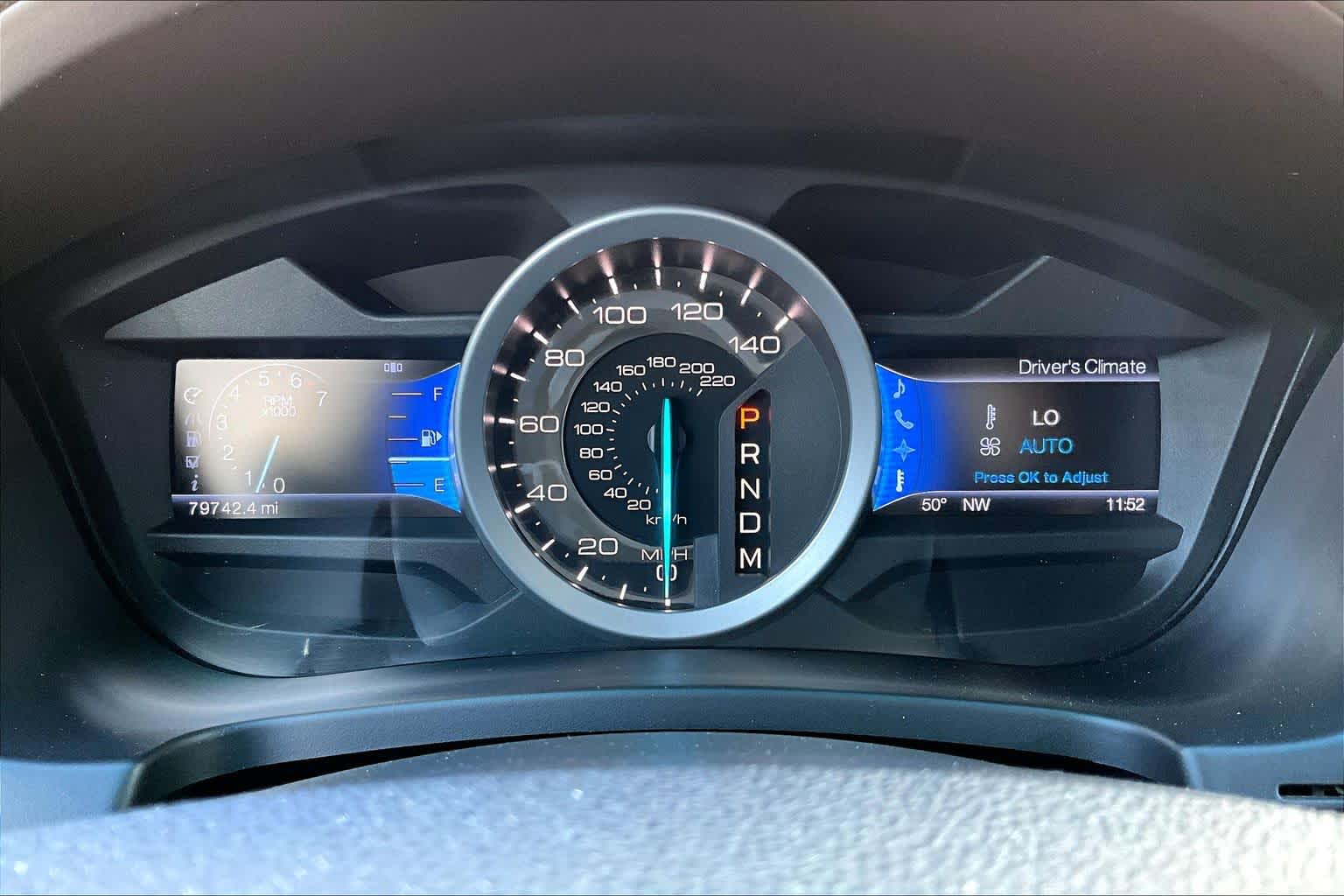 Thumbnail: 2013 Ford Explorer - 17