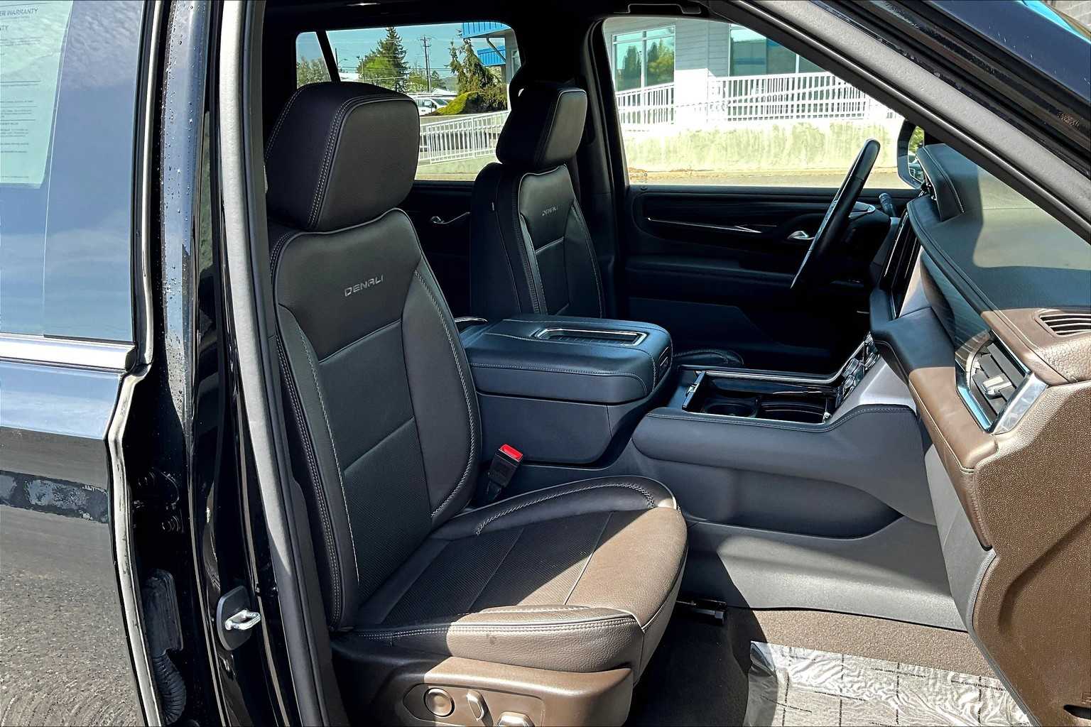 Thumbnail: 2022 GMC Yukon - 13