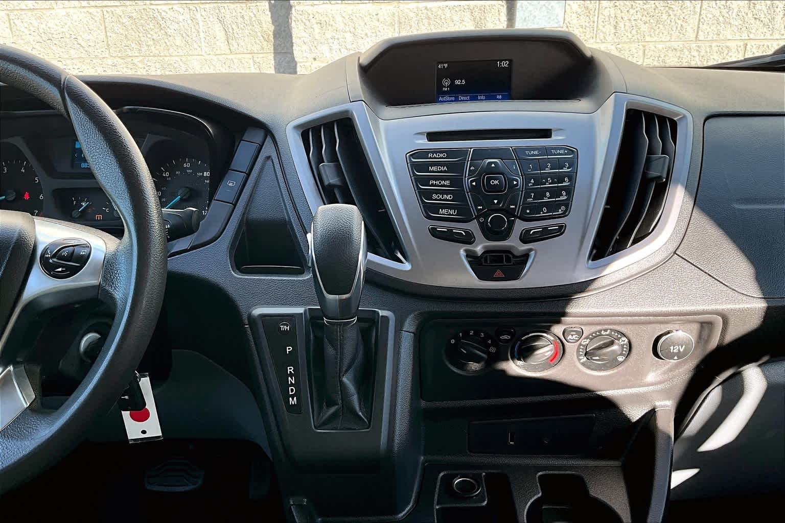 Thumbnail: 2018 Ford Transit Series - 15