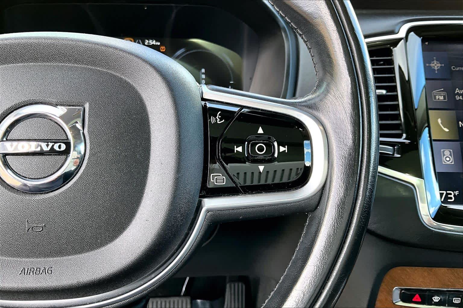 Thumbnail: 2017 Volvo XC90 - 25