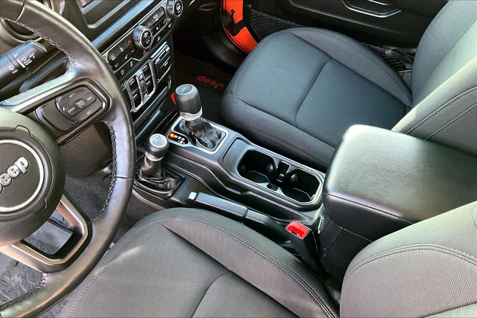 Thumbnail: 2020 Jeep Gladiator - 16