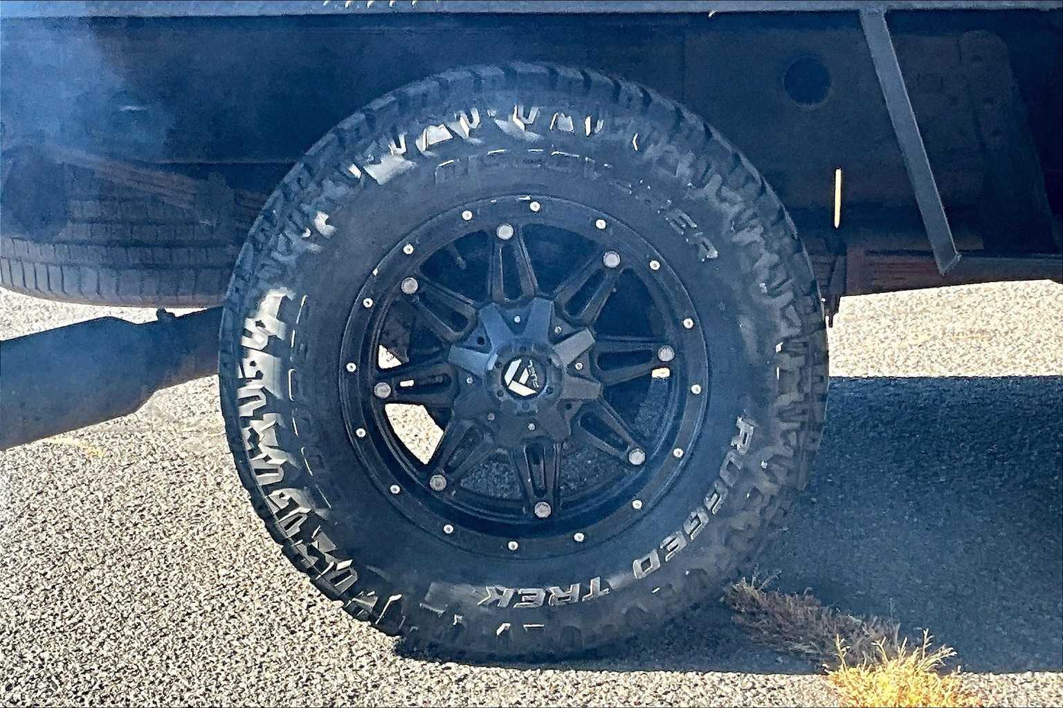 Thumbnail: 2010 Chevrolet Silverado 3500 - 36