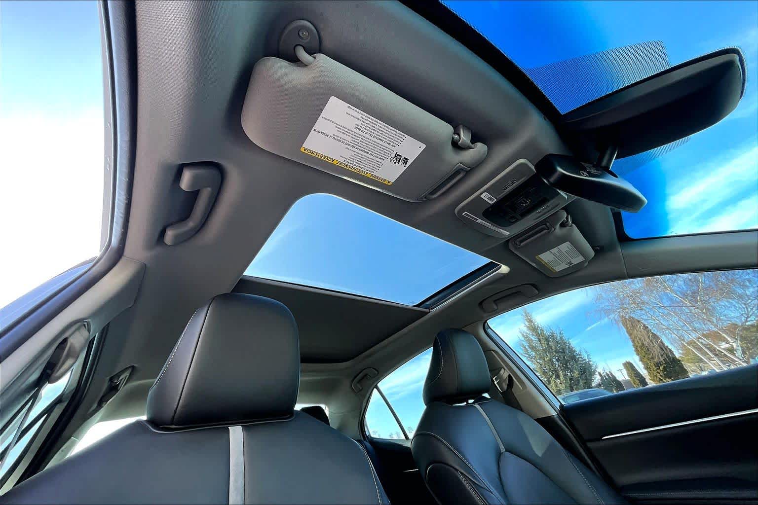 Thumbnail: 2020 Toyota Camry - 30