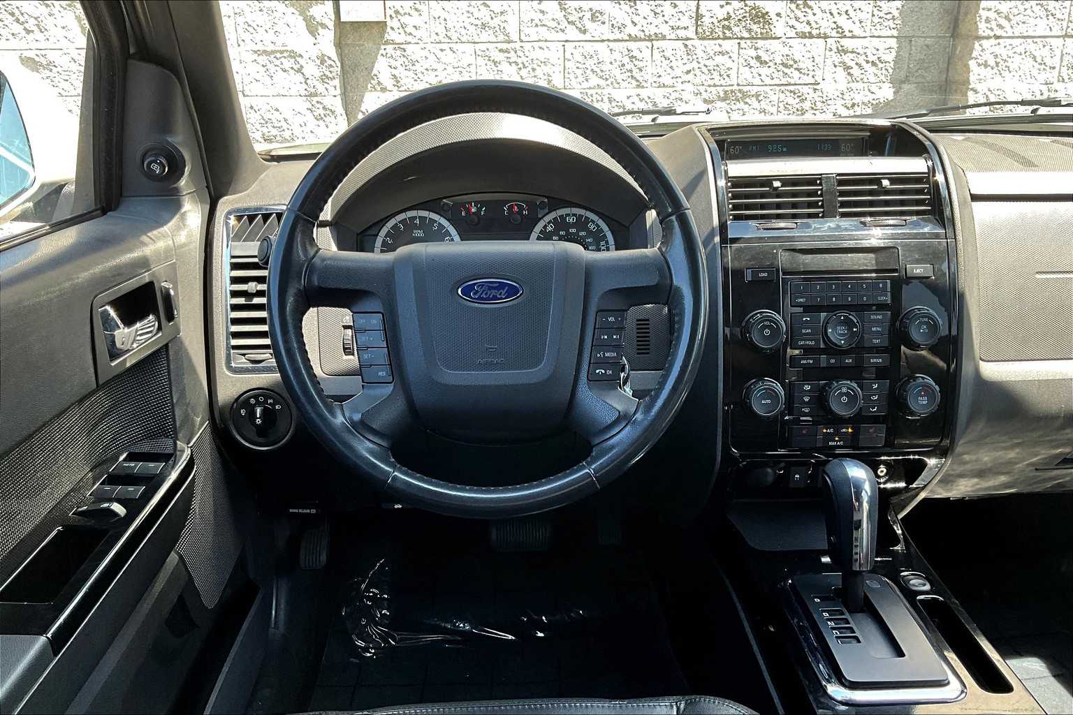 Thumbnail: 2010 Ford Escape - 14