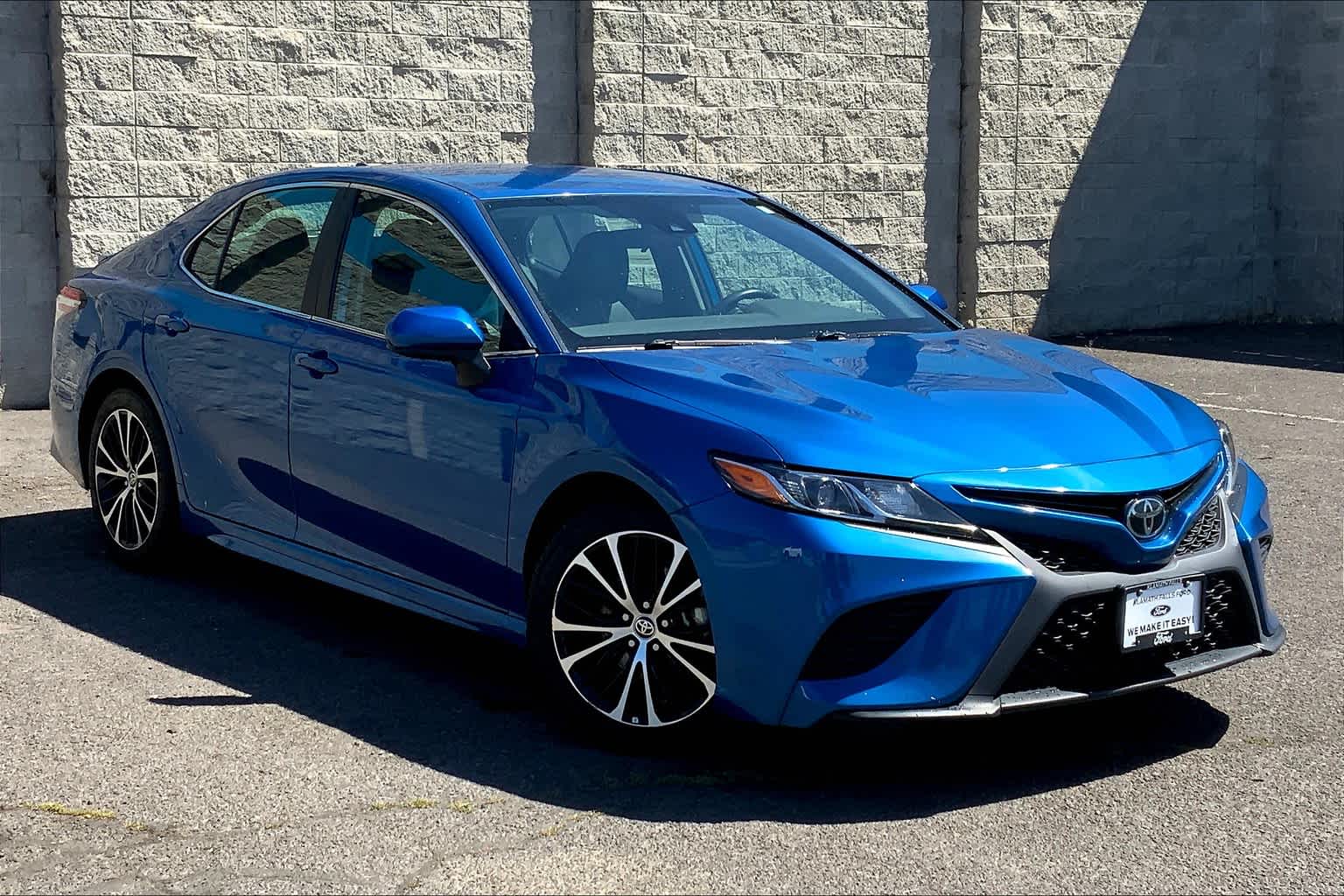 Thumbnail: 2020 Toyota Camry - 21