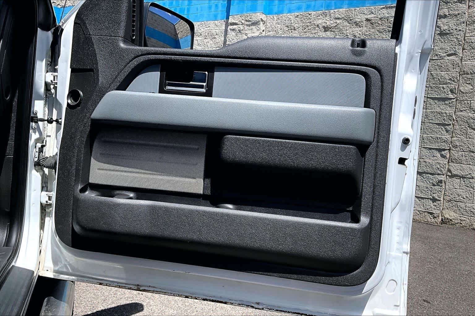 Thumbnail: 2014 Ford F-150 - 27