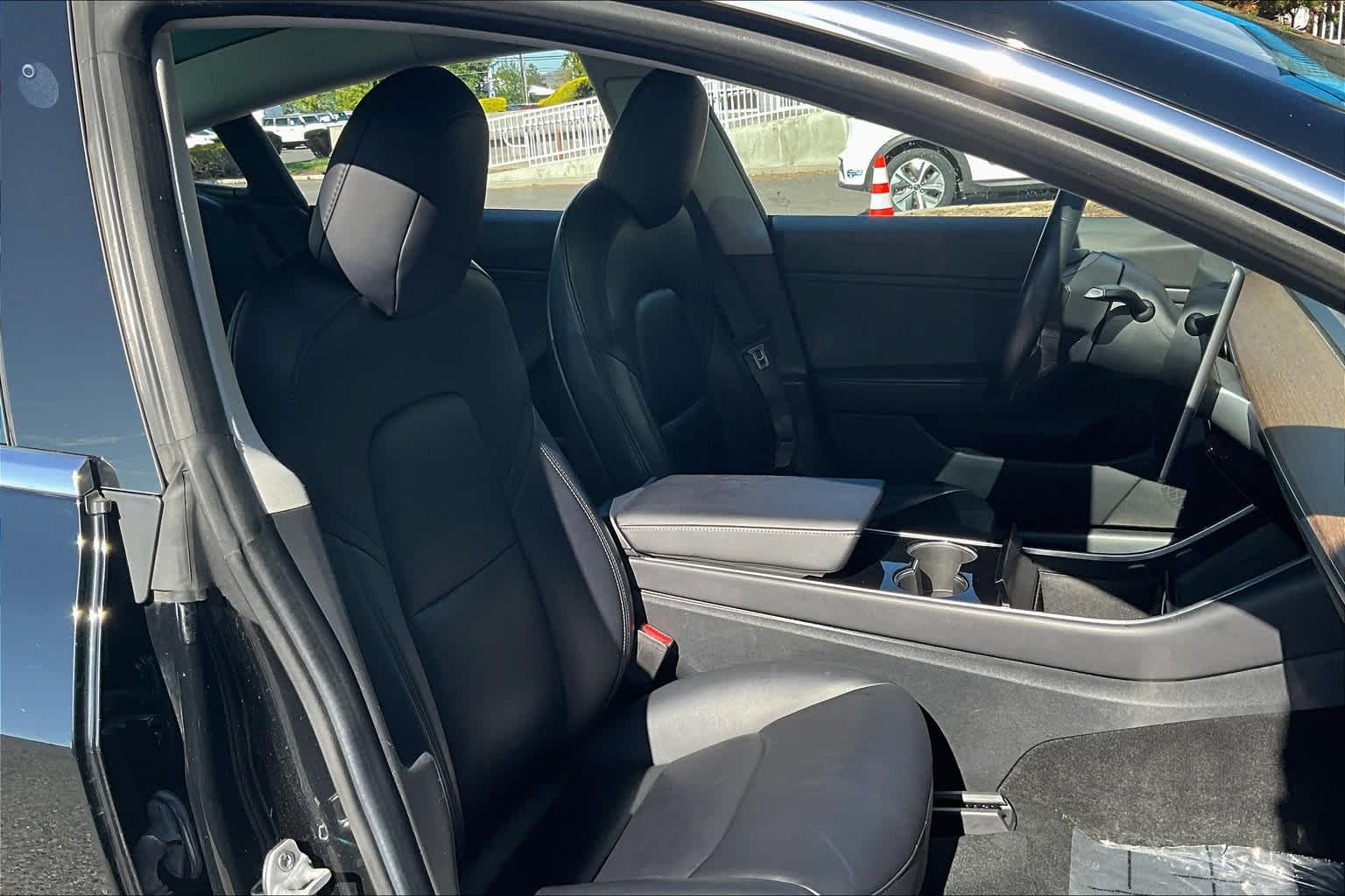 Thumbnail: 2018 Tesla Model 3 - 12