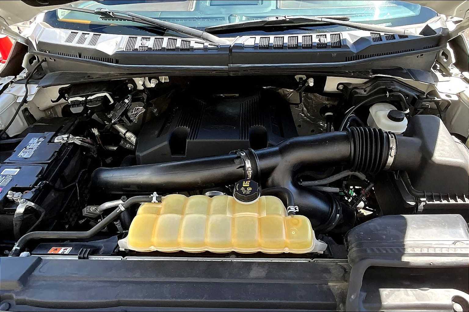 Thumbnail: 2018 Ford F-150 - 9