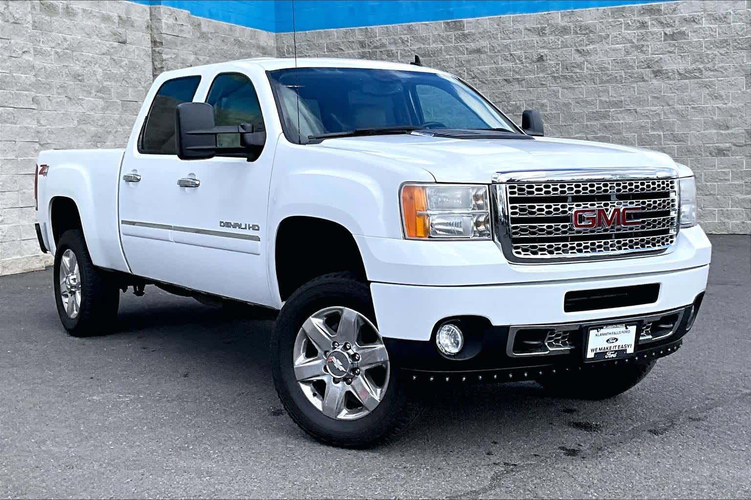 Thumbnail: 2014 GMC Sierra 2500 - 21