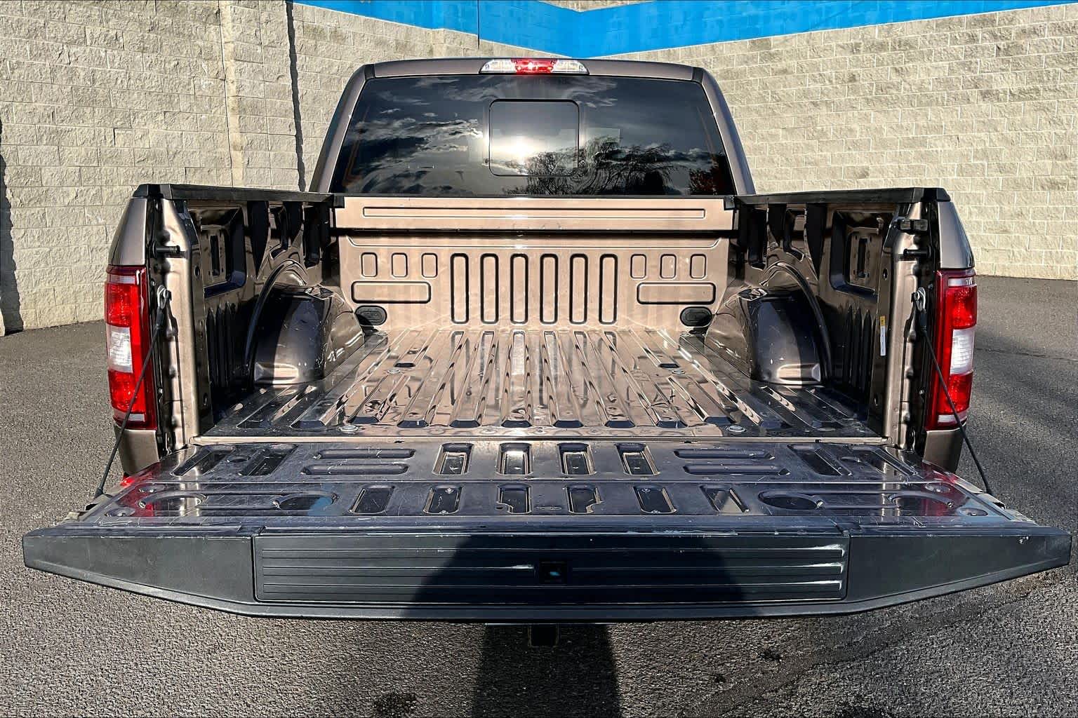 Thumbnail: 2018 Ford F-150 - 18