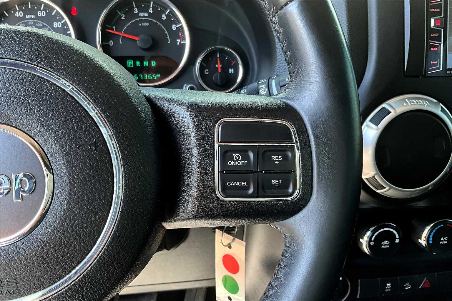 2016 Jeep Wrangler Unlimited Sahara 25