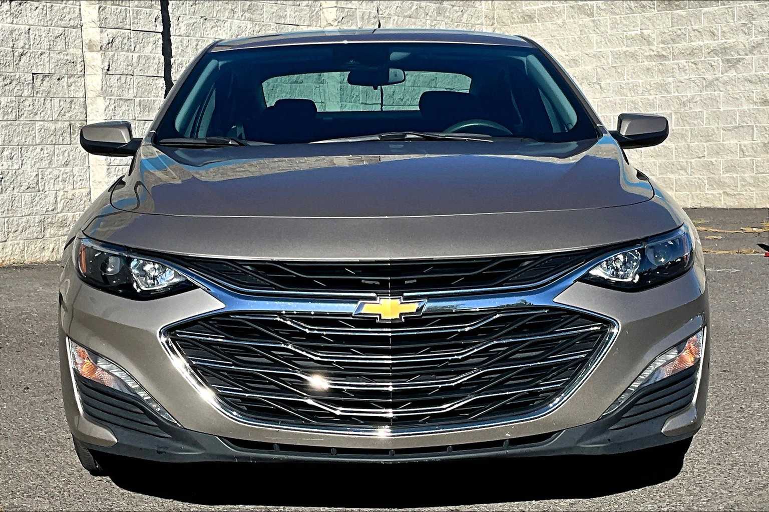Thumbnail: 2023 Chevrolet Malibu - 6