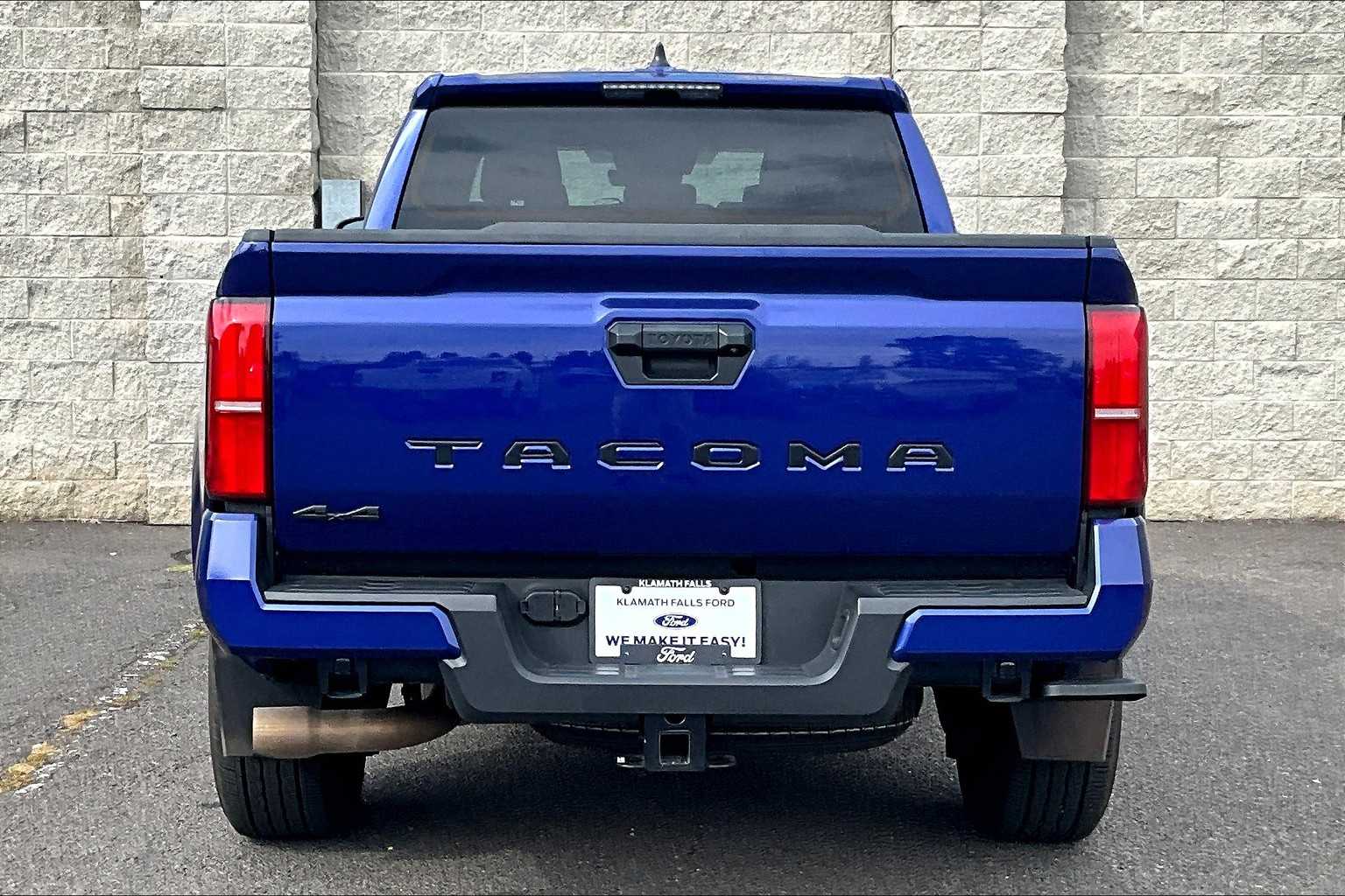 Thumbnail: 2024 Toyota Tacoma - 5