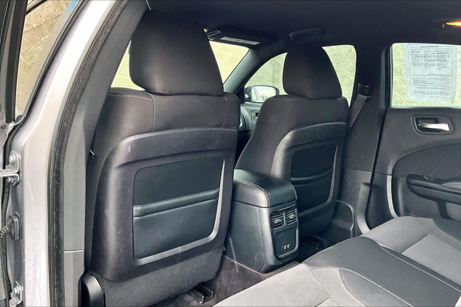 Thumbnail: 2016 Dodge Charger - 12