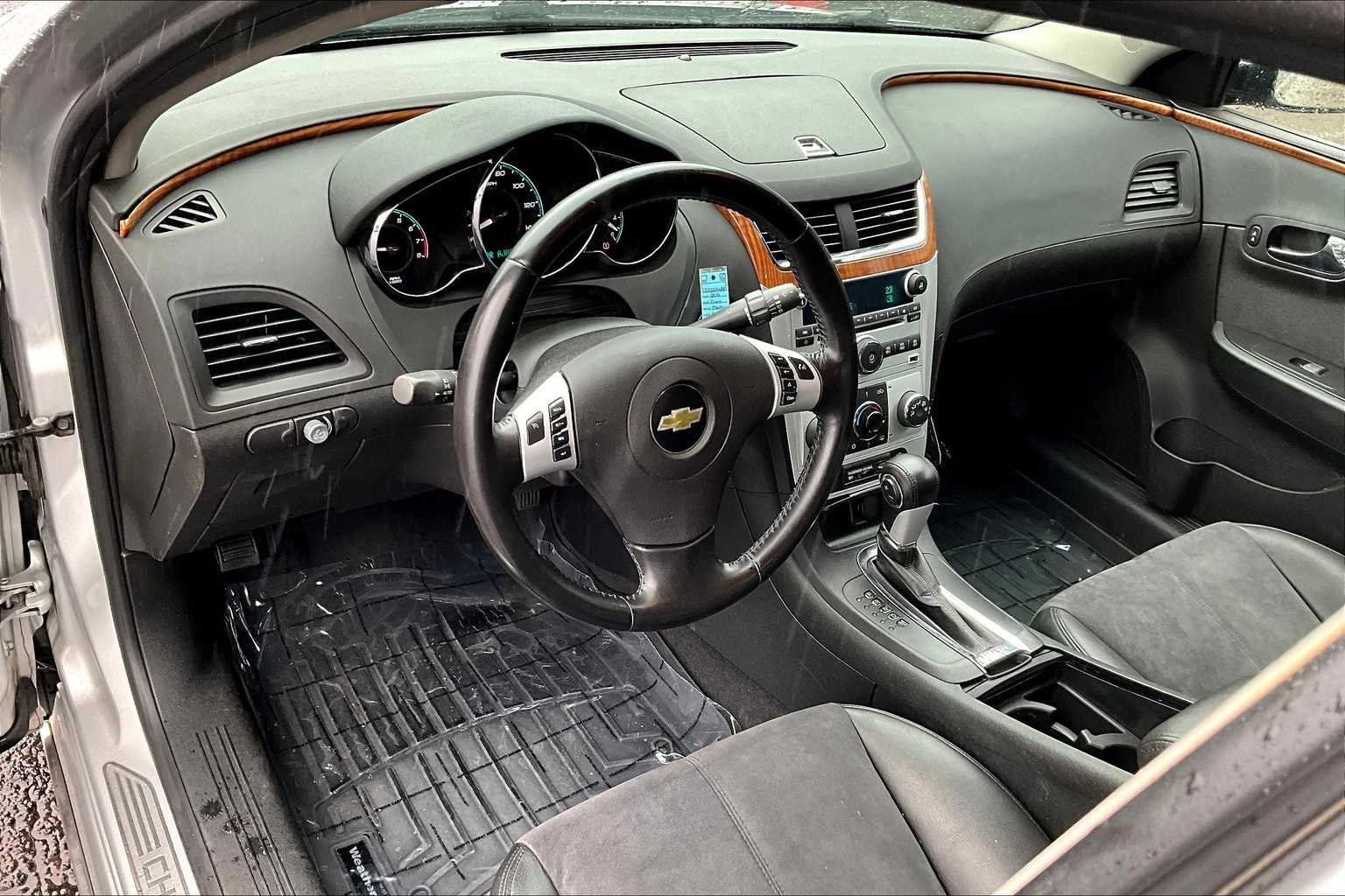 Thumbnail: 2012 Chevrolet Malibu - 2