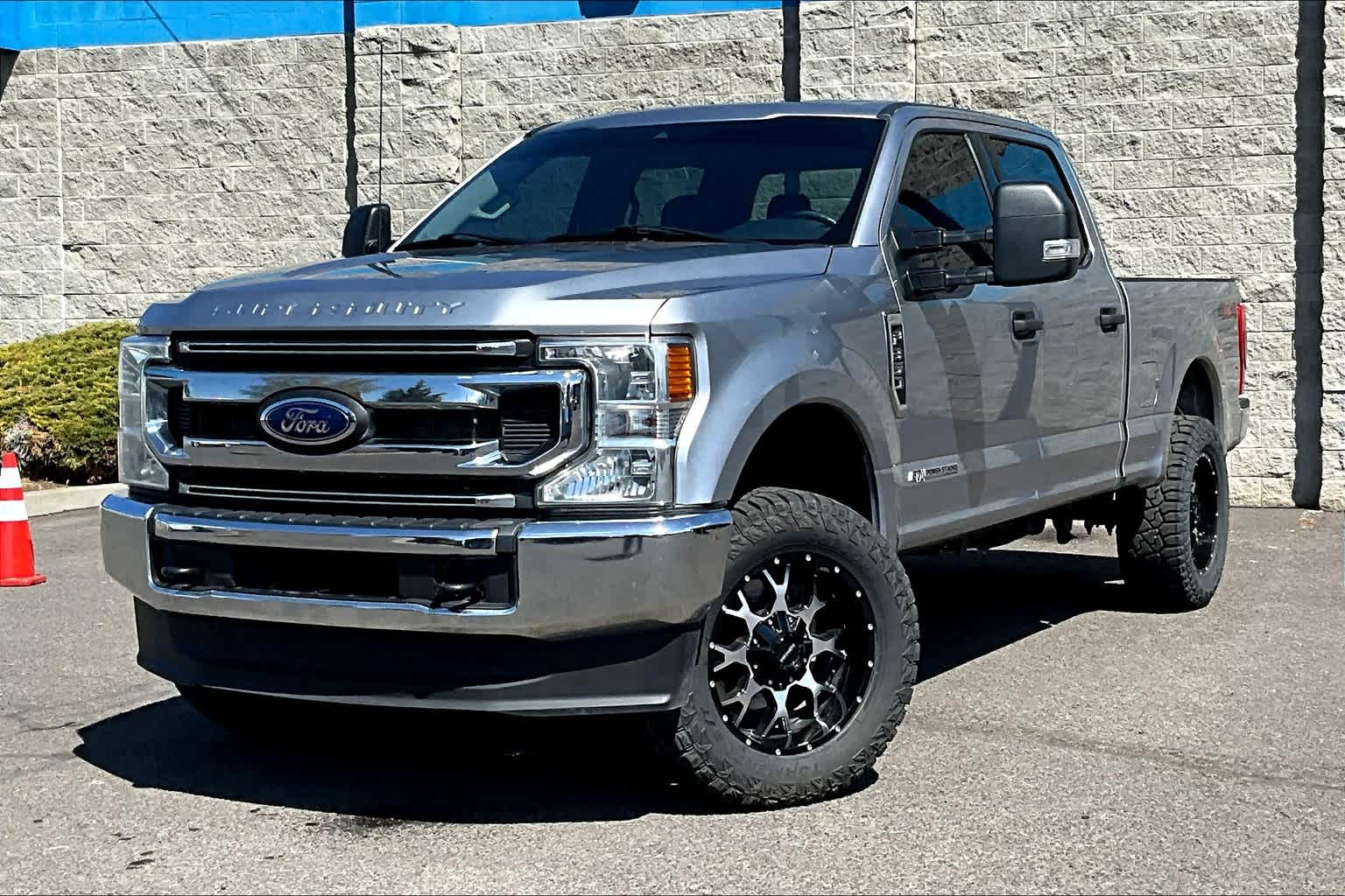 2022 Ford F-350 XLT -
                  Klamath Falls, OR