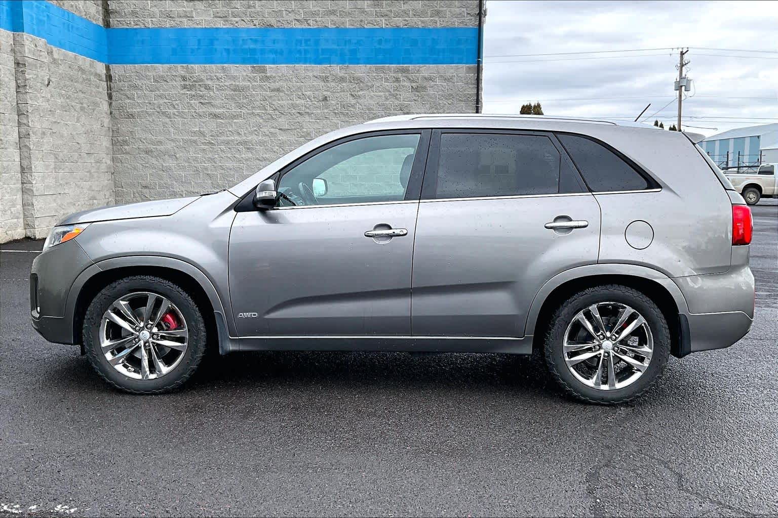 Thumbnail: 2014 Kia Sorento - 3