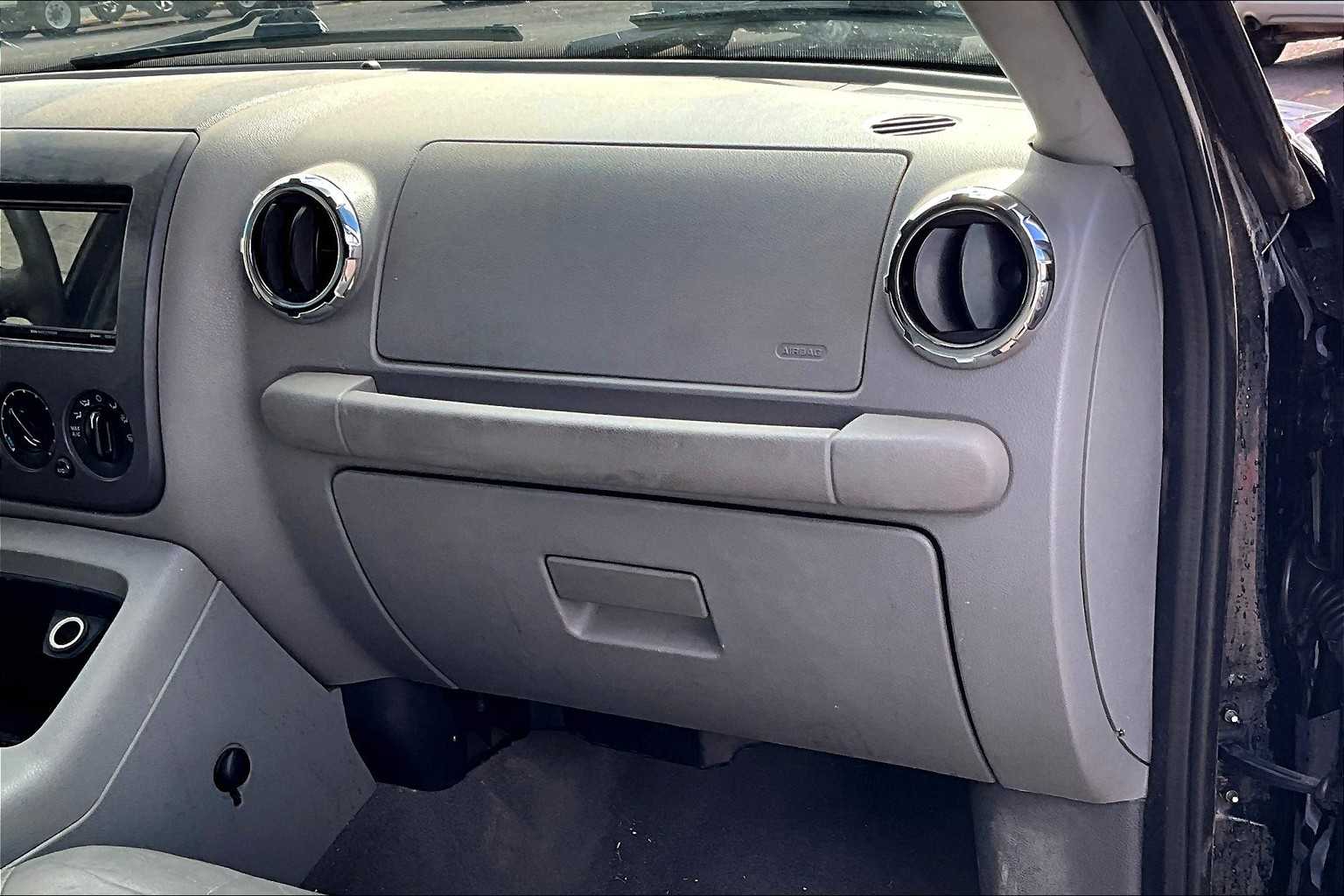 Thumbnail: 2006 Ford Expedition - 23