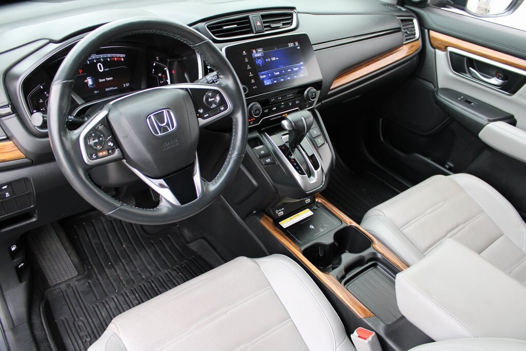 2022 Honda CR-V Touring photo 2