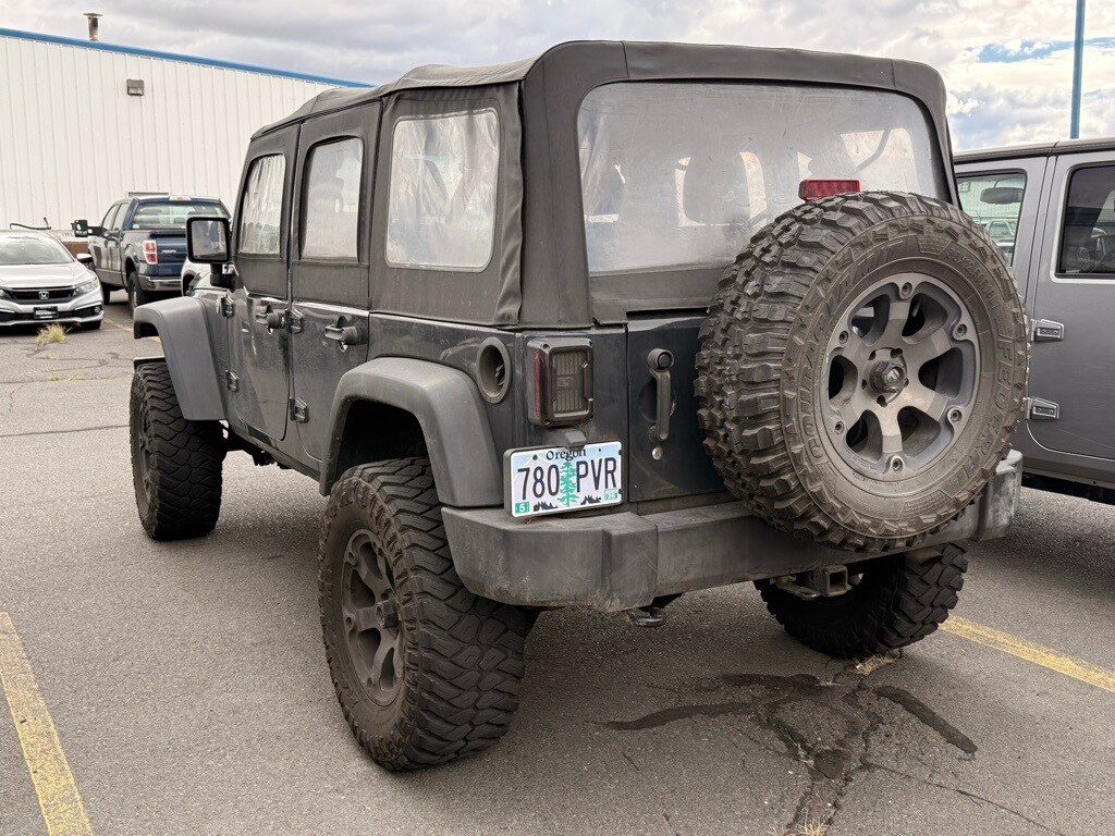2016 Jeep Wrangler Unlimited Sport photo 3