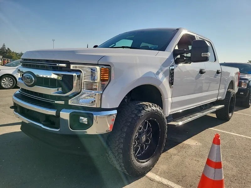 2020 Ford F-250 XLT photo 2
