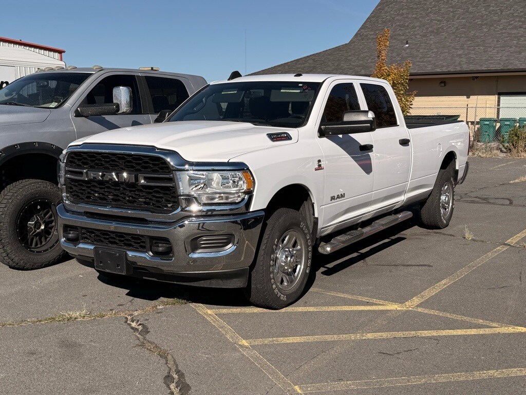 2021 Ram 3500 Tradesman photo 2