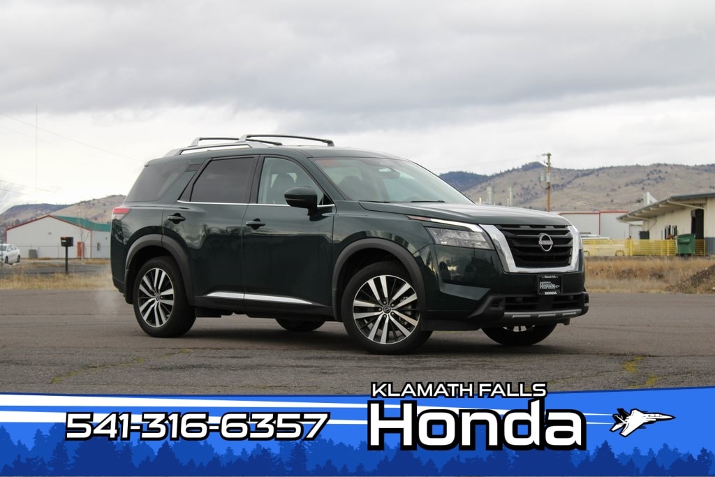 Used 2025 Nissan Pathfinder Platinum SUV