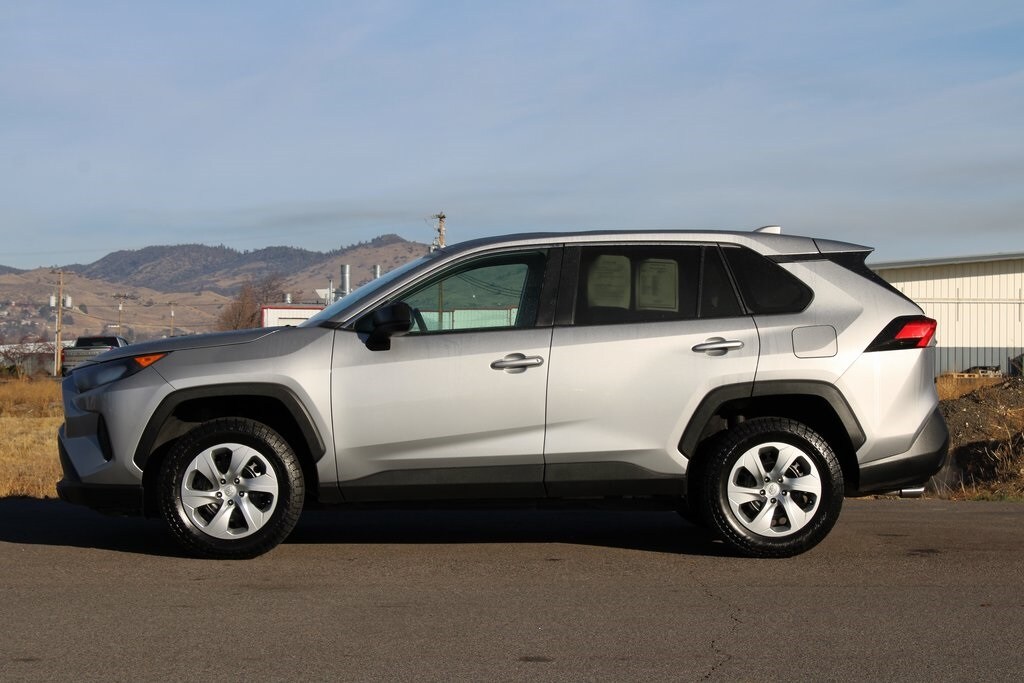 Used 2022 Toyota RAV4 LE SUV