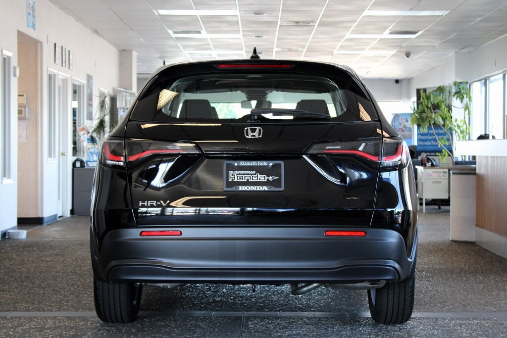 2024 Honda HR-V LX photo 3