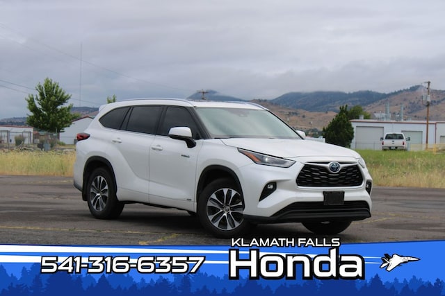 2021 Toyota Highlander Hybrid XLE SUV
