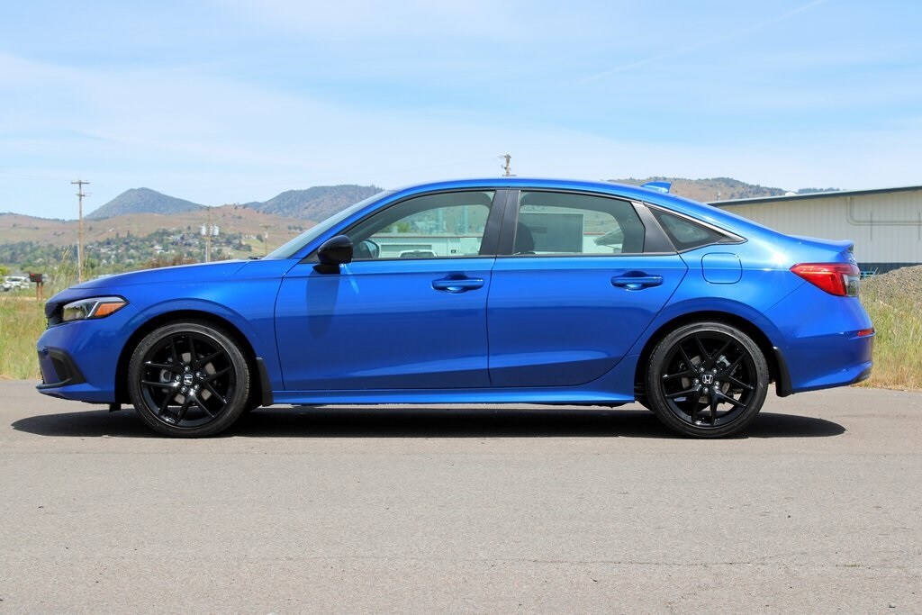 2024 Honda Civic Sport photo 2