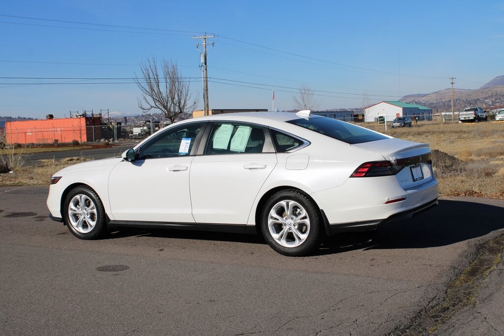 Used 2023 Honda Accord LX Sedan