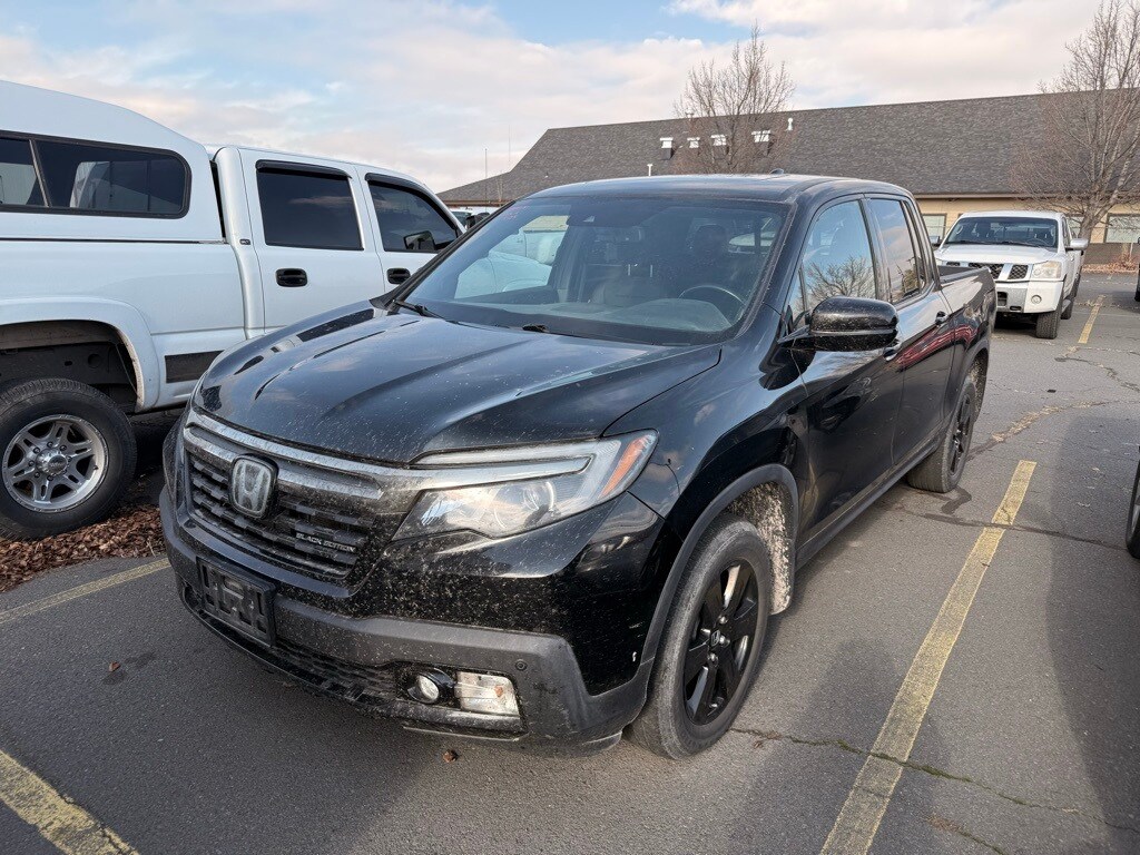 2019 Honda Ridgeline Black Edition photo 3