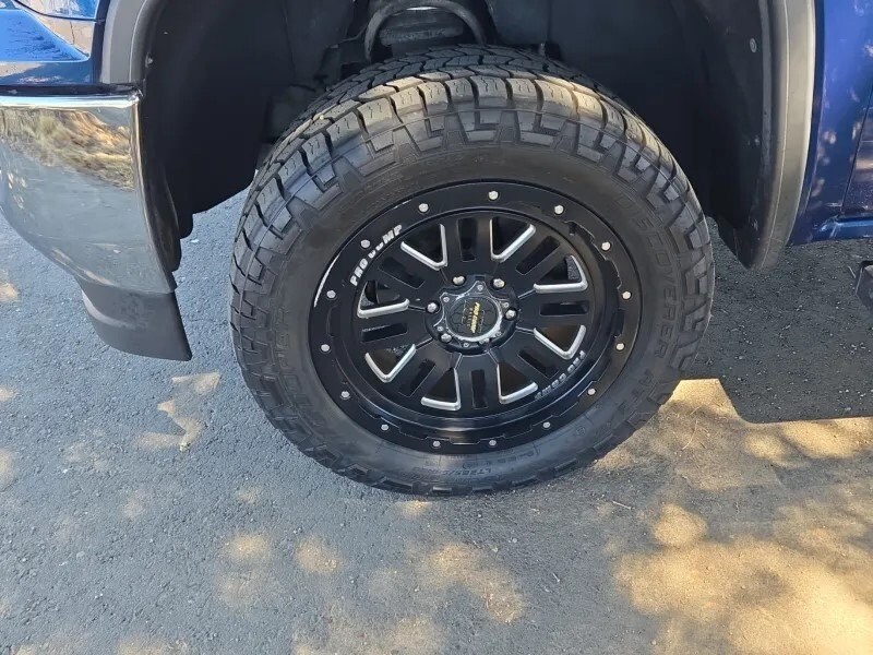 2017 Gmc Sierra 1500 SLT photo 3