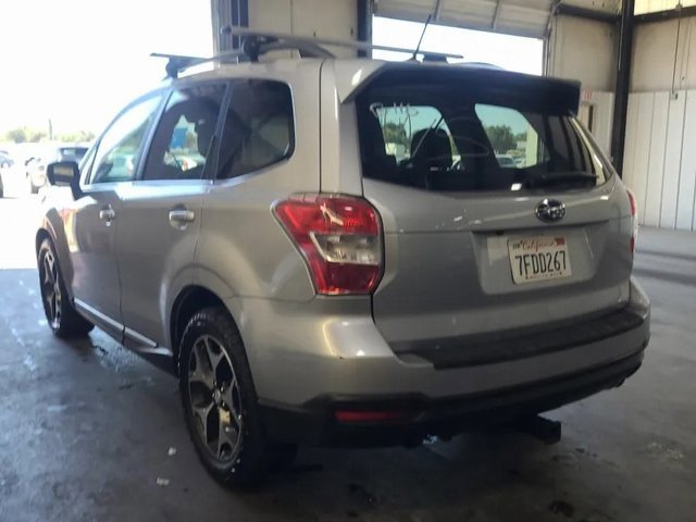 2015 Subaru Forester Touring photo 3