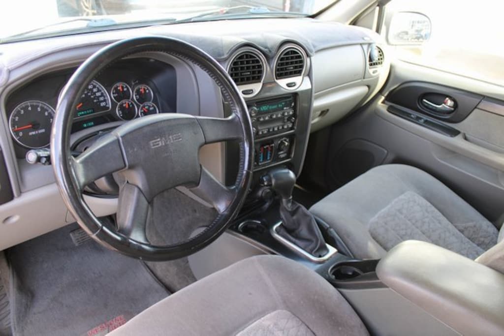 Used 2002 GMC Envoy SLE 4WD SLE