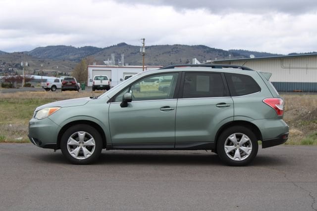 Used 2014 Subaru Forester i Limited with VIN JF2SJAHC5EH558334 for sale in Klamath Falls, OR