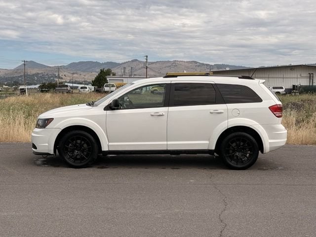 Used 2018 Dodge Journey SE with VIN 3C4PDCAB0JT427770 for sale in Klamath Falls, OR